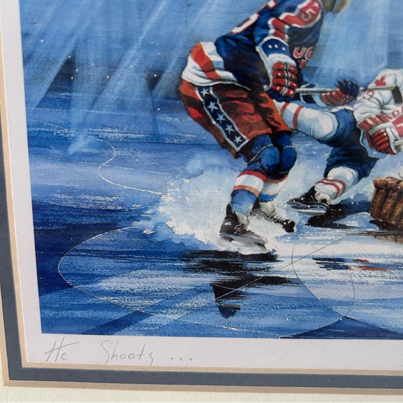 Wayne Gretzky: Framed print of Canada vs US Olympic Hockey Painting SIGNED - Picture 5 of 8